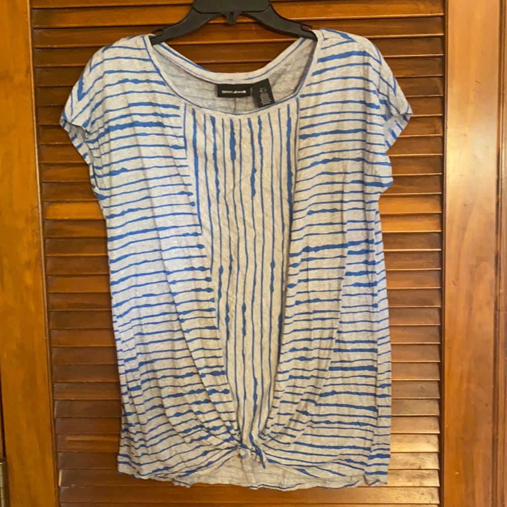 Cute Knotted Front Top